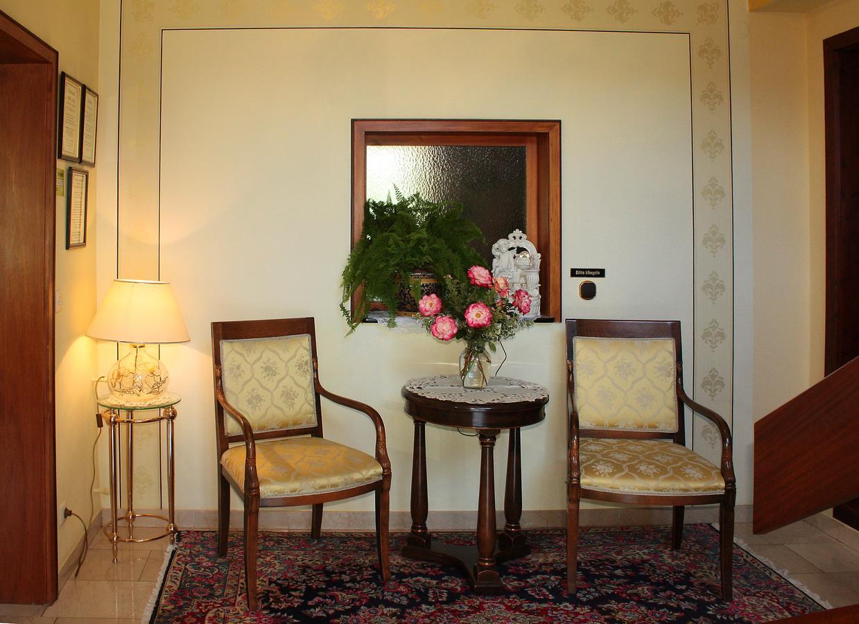 Hotel Garni Regina Goessweinstein Extérieur photo