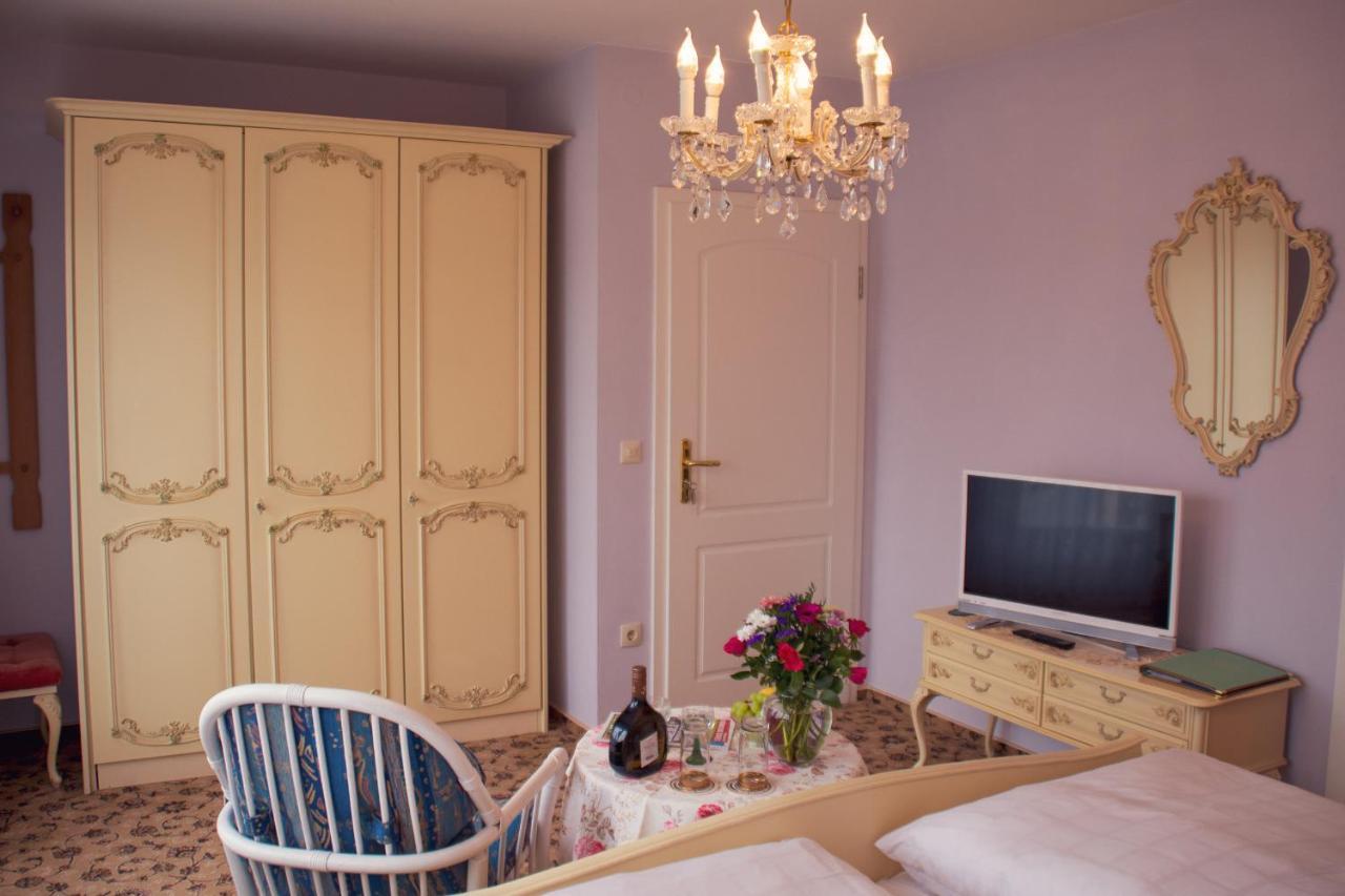 Hotel Garni Regina Goessweinstein Extérieur photo