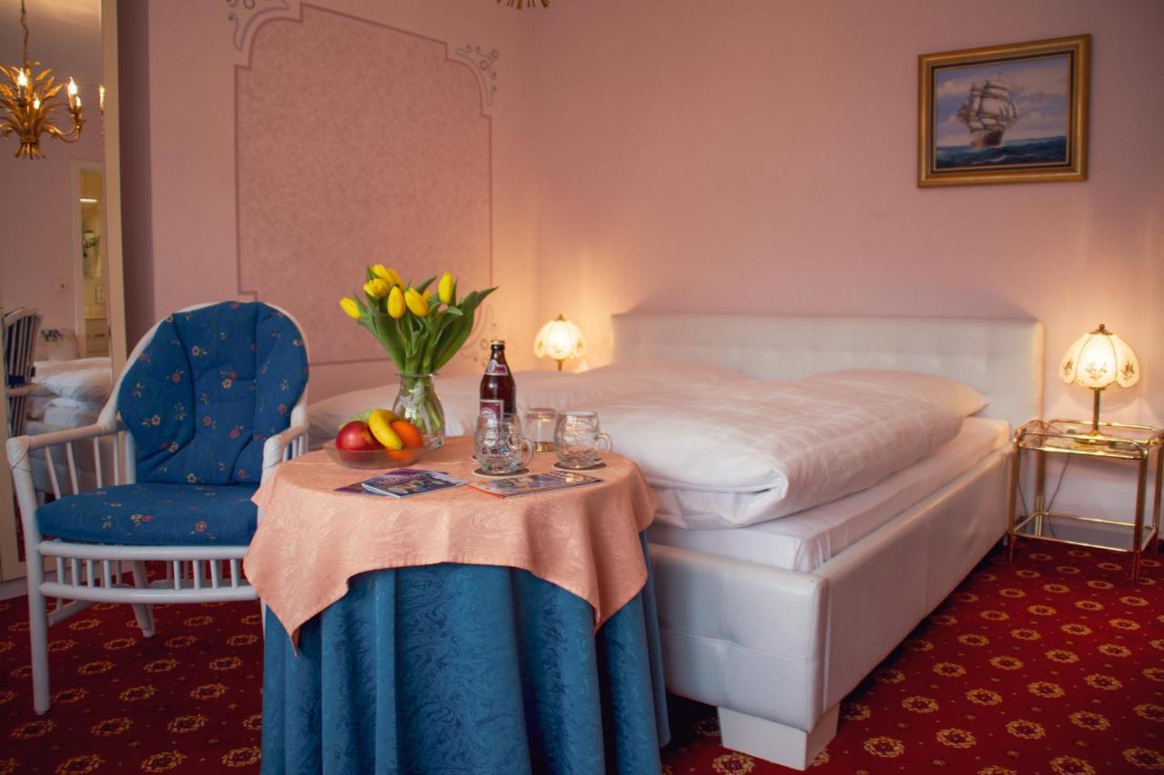 Hotel Garni Regina Goessweinstein Extérieur photo