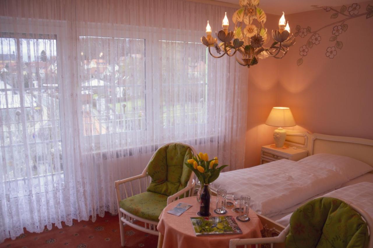 Hotel Garni Regina Goessweinstein Extérieur photo